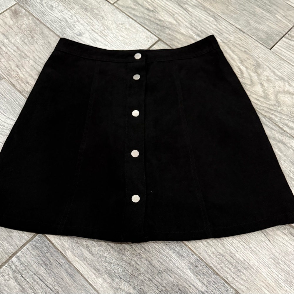 HM Divided Women Skirt 6 Black Faux Suede Mid Rise A Line Front Button Mini Boho